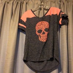skull shirt